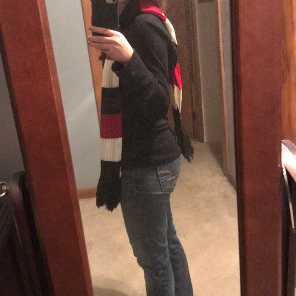 Scarf - Picture 5 of 6